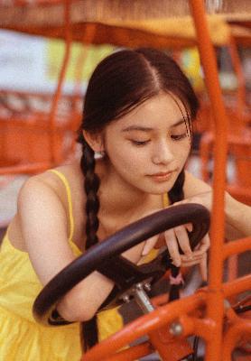 迪拜的女孩在线观看完整免费高清满天星